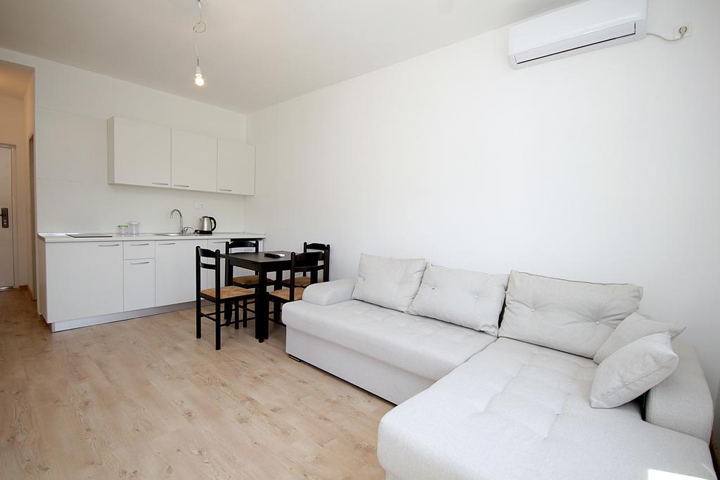 Apartmani Begovic 巴尔 外观 照片
